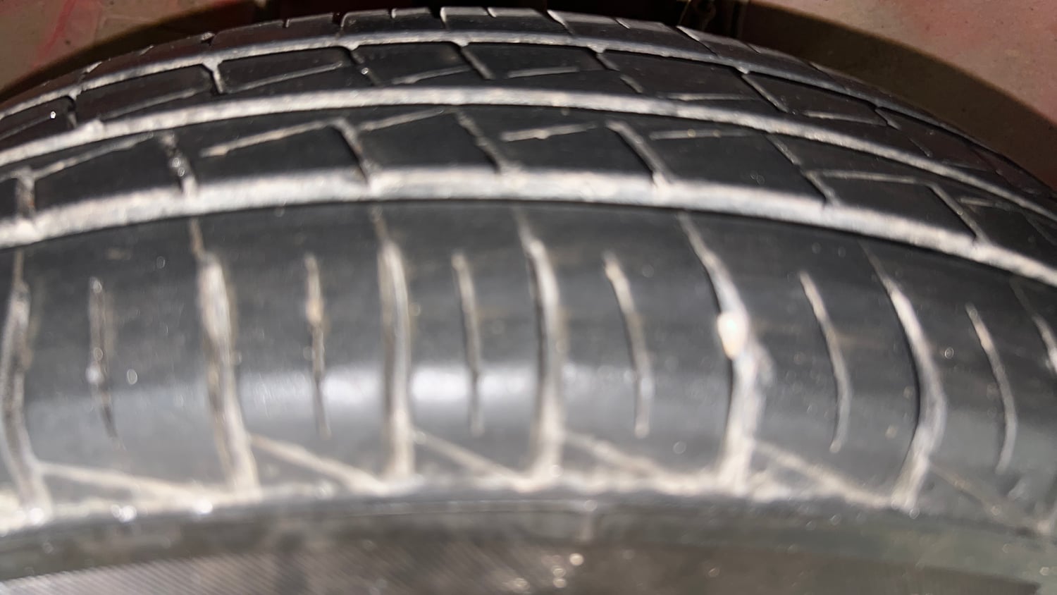 Used 2022 Maruti Suzuki Alto 800 VXi Petrol Manual tyres RIGHT FRONT TYRE TREAD VIEW