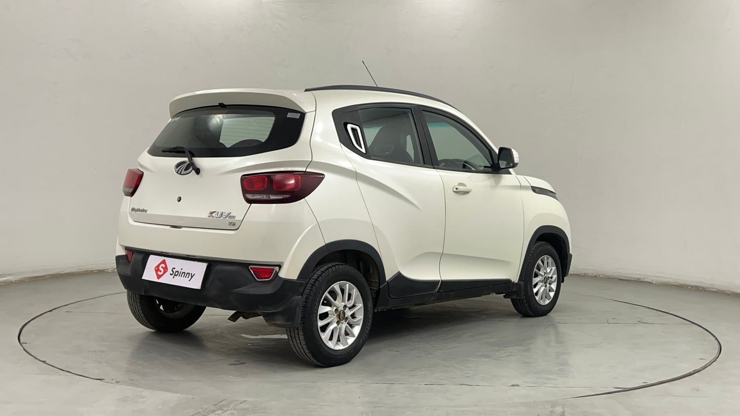 Used 2016 Mahindra KUV100 K8 6 STR Petrol Manual exterior RIGHT REAR CORNER VIEW