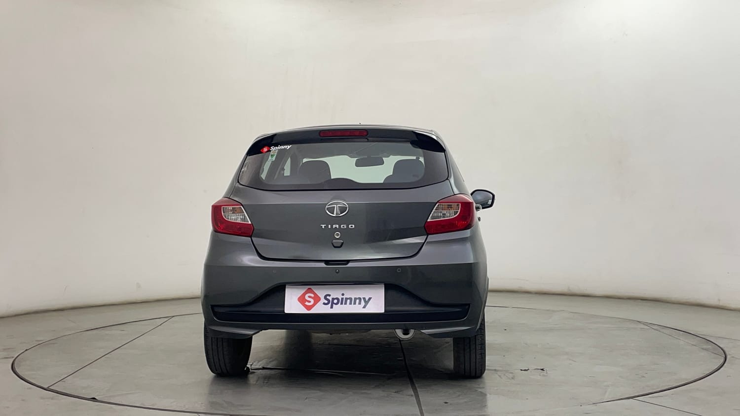 Used 2023 Tata Tiago XT (O) Petrol Manual exterior BACK VIEW