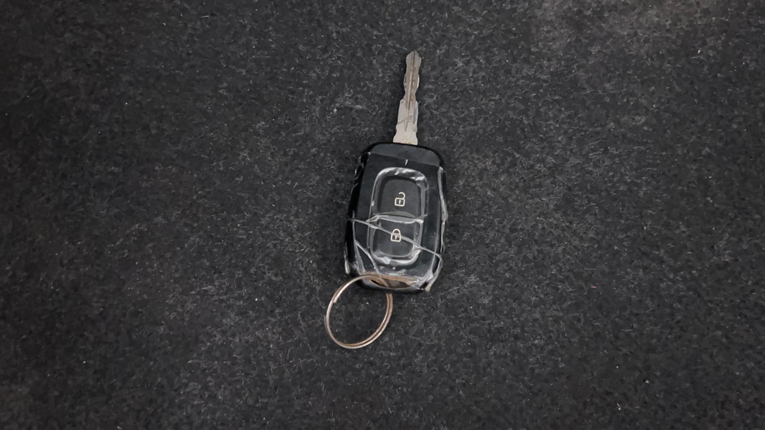 Used 2021 Renault Kiger RXL MT Petrol Manual extra CAR KEY VIEW