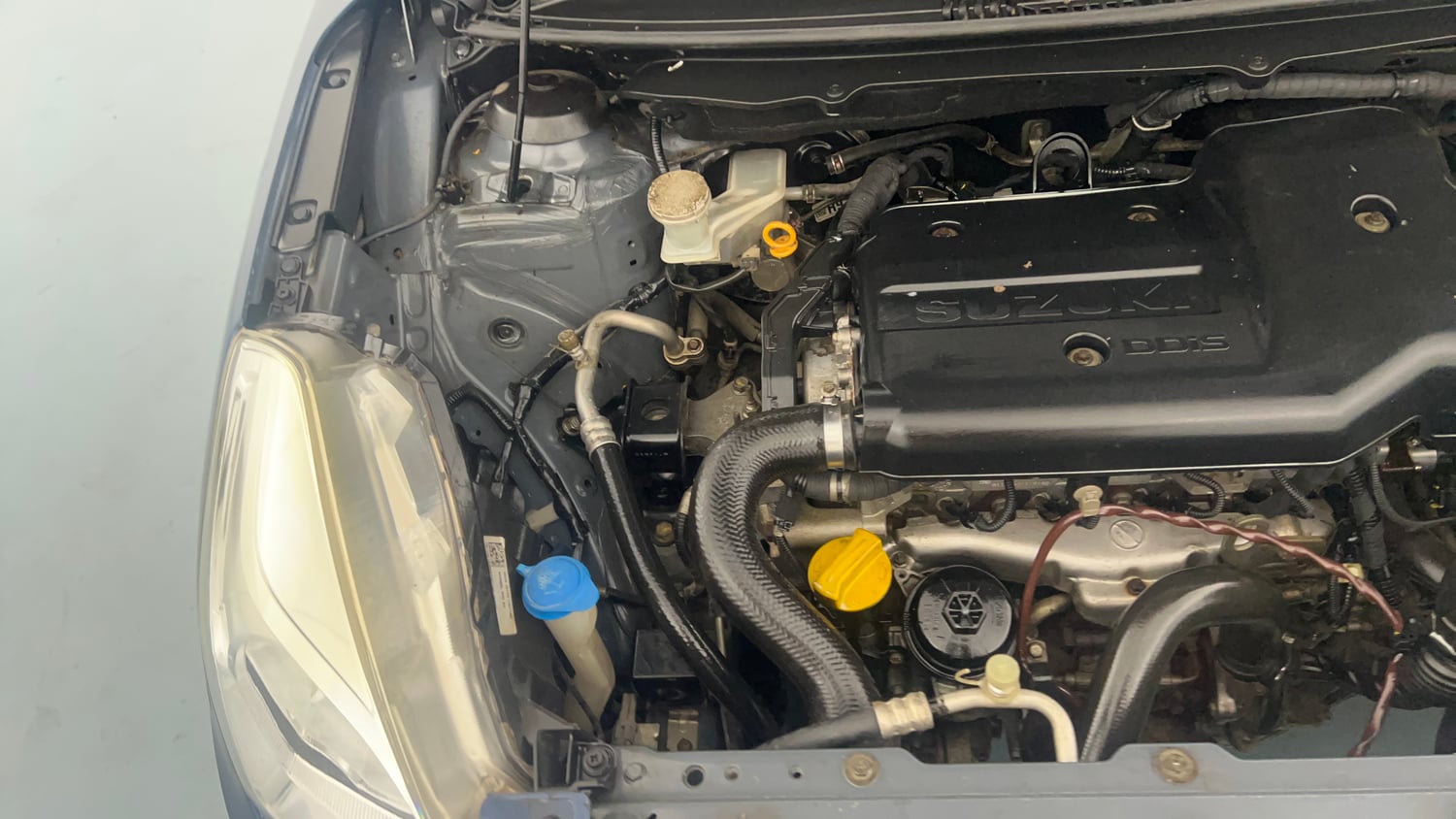 Used 2017 Maruti Suzuki Baleno Zeta 1.3 Diesel Manual engine ENGINE RIGHT SIDE VIEW