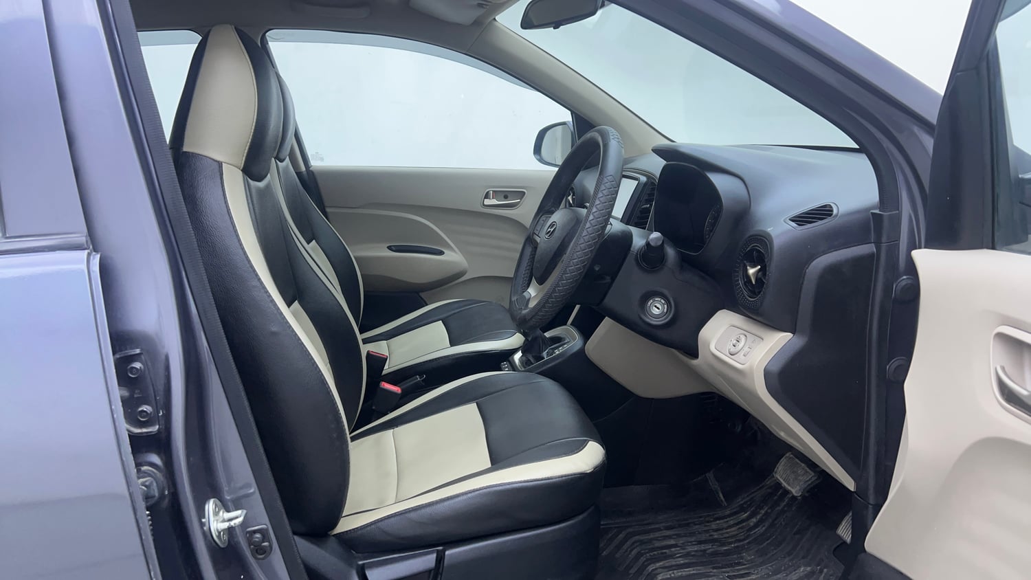 Used 2019 Hyundai Santro Sportz AMT Petrol Automatic interior RIGHT SIDE FRONT DOOR CABIN VIEW