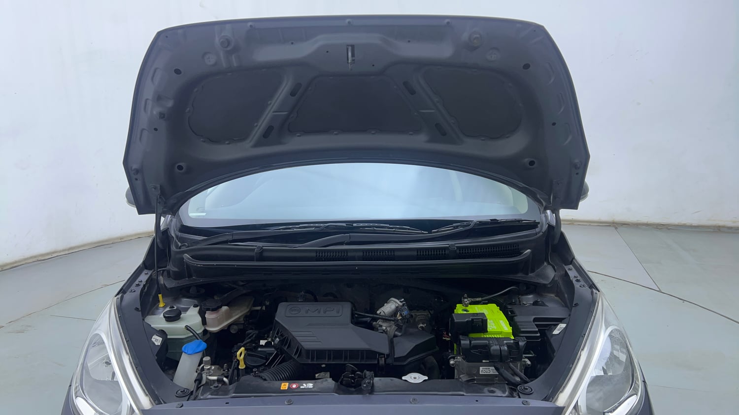 Used 2019 Hyundai Santro Sportz AMT Petrol Automatic engine ENGINE & BONNET OPEN FRONT VIEW