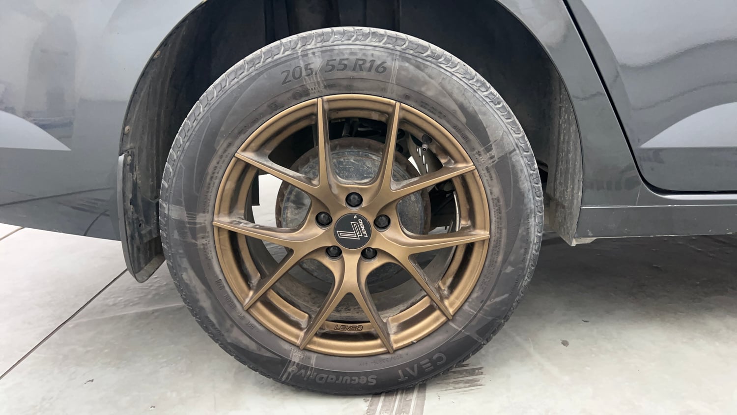 Used 2022 Skoda Slavia Style 1.0L TSI MT Petrol Manual tyres RIGHT REAR TYRE RIM VIEW