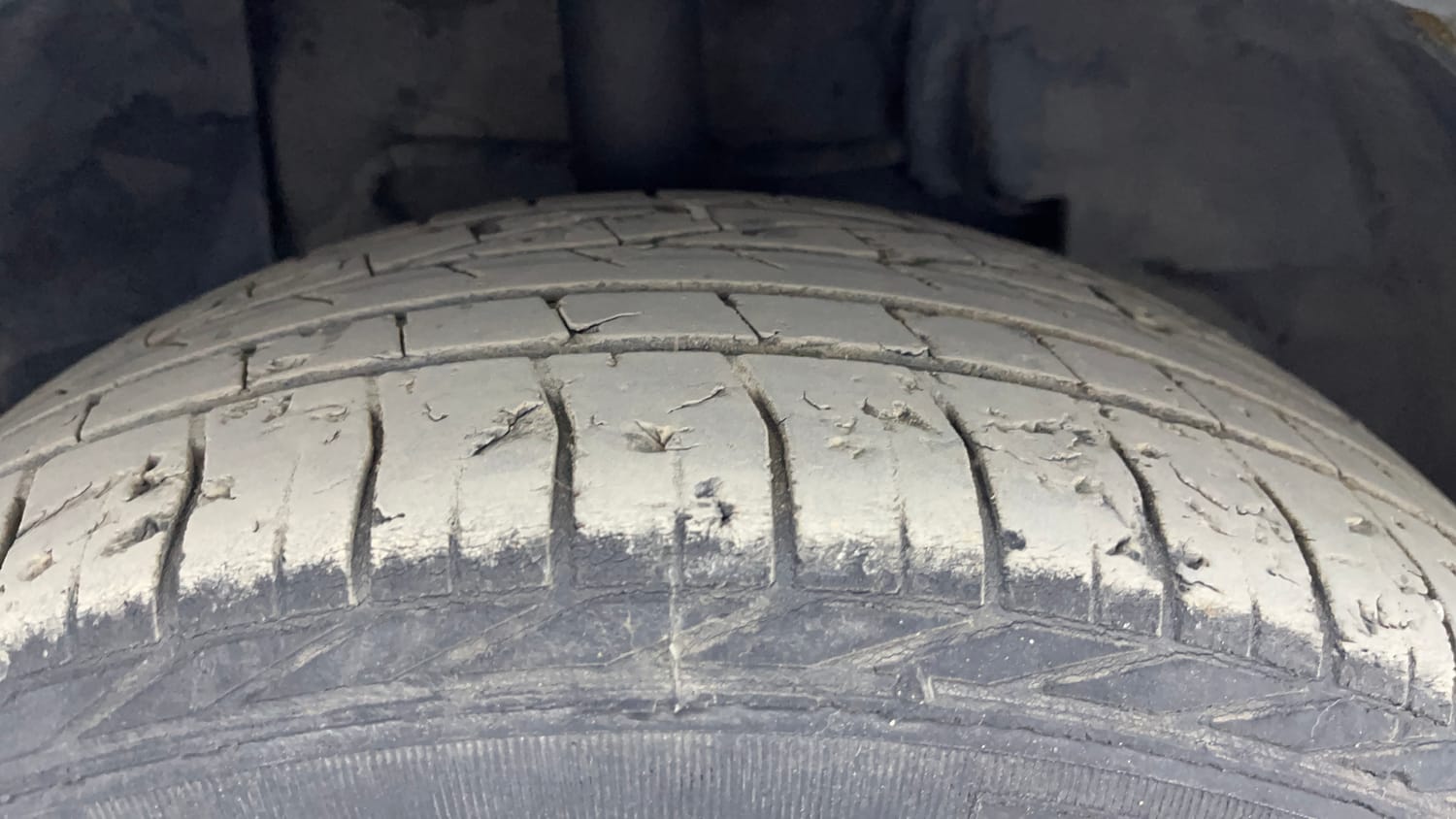 Used 2021 Tata Nexon XZ Plus Diesel Diesel Manual tyres RIGHT FRONT TYRE TREAD VIEW