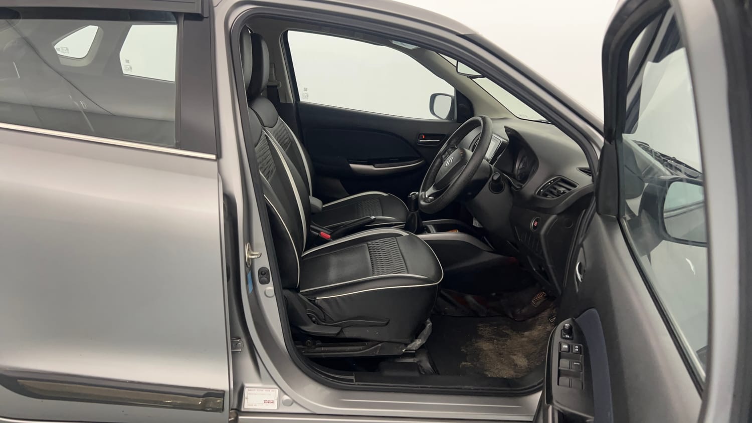 Used 2022 Maruti Suzuki Baleno Zeta Petrol Manual interior RIGHT SIDE FRONT DOOR CABIN VIEW