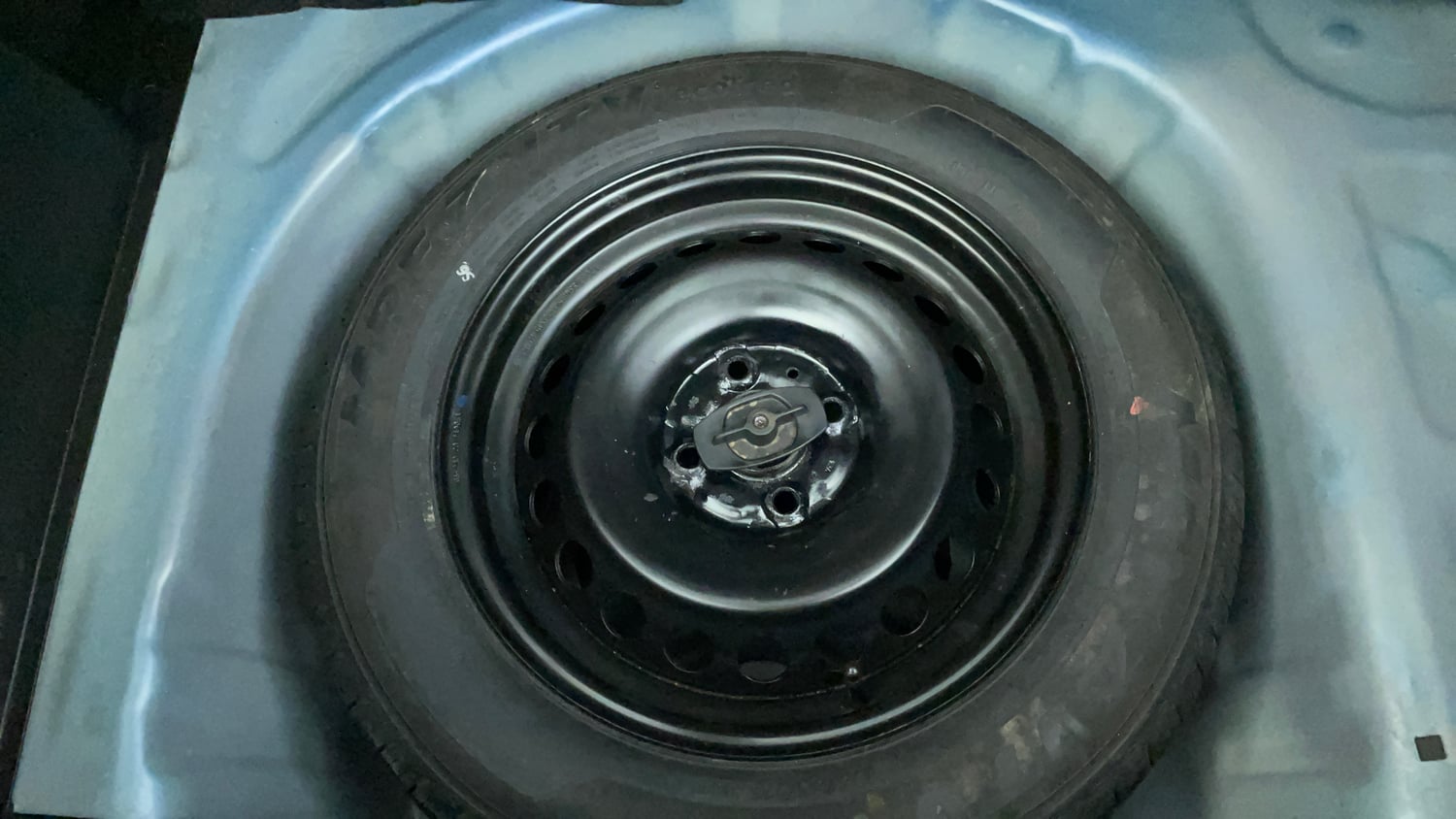 Used 2017 Maruti Suzuki Baleno Delta 1.2 Petrol Manual tyres SPARE TYRE VIEW