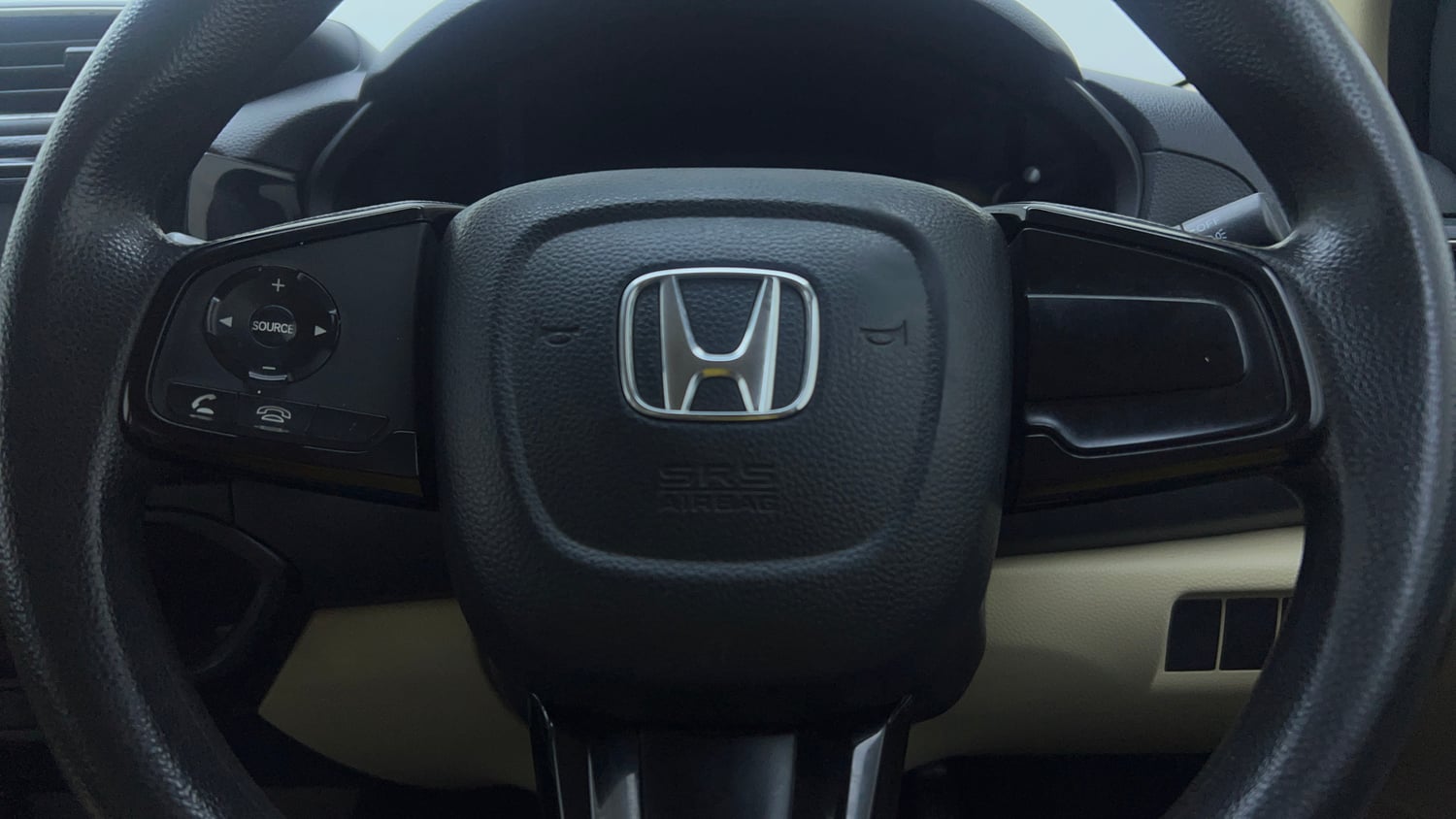 Used 2019 Honda Amaze 1.2 S MT Petrol Petrol Manual top_features Airbags