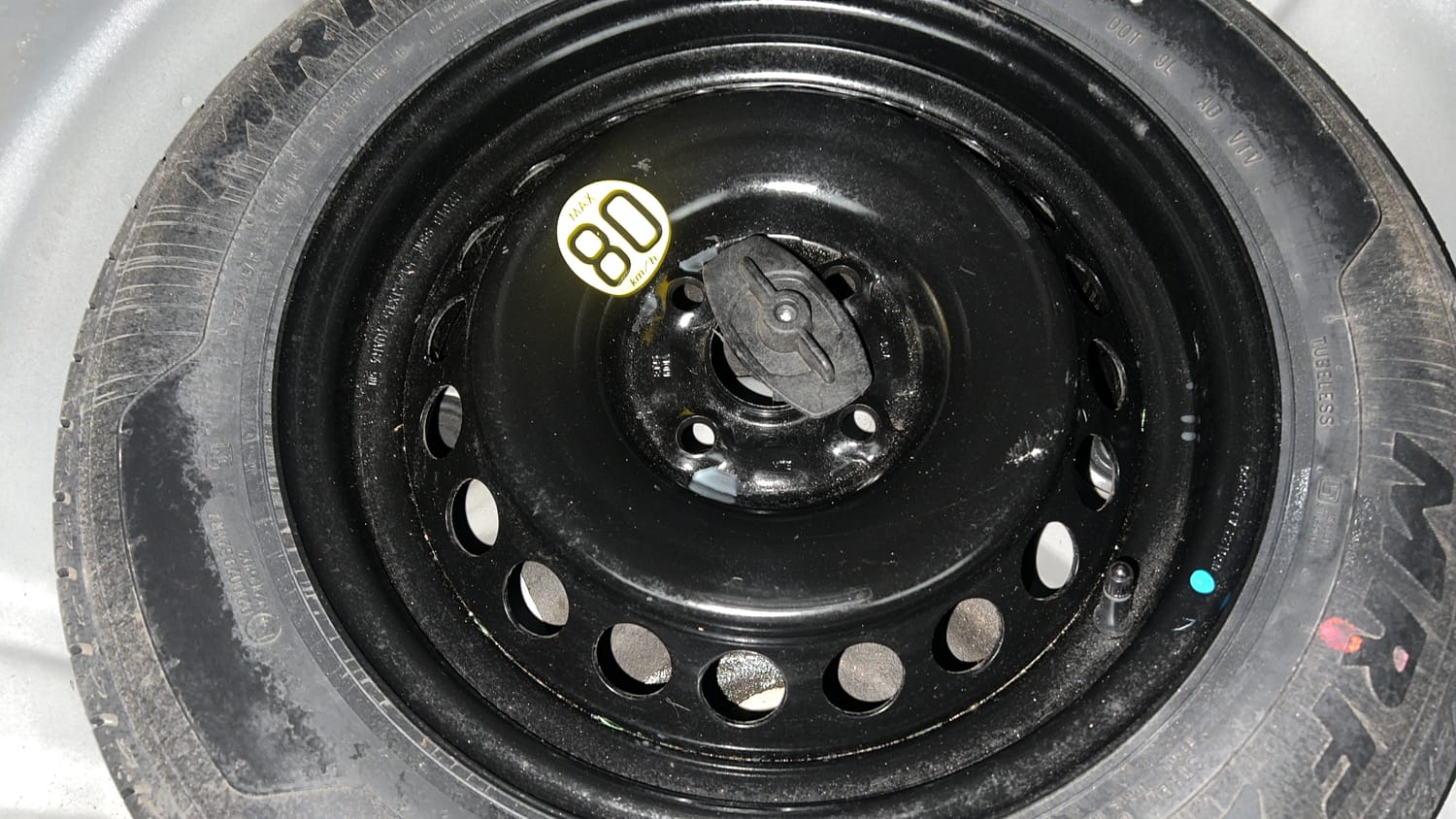 Used 2022 Maruti Suzuki Baleno Zeta Petrol Manual tyres SPARE TYRE VIEW
