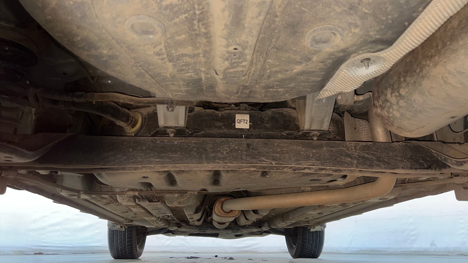 Used 2022 Hyundai Venue S (O) 1.0 Turbo DCT Petrol Automatic extra REAR UNDERBODY VIEW (TAKEN FROM REAR)