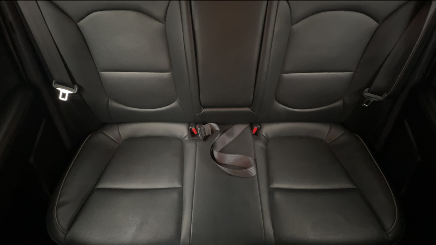 Used 2018 Hyundai Creta SX 1.6 CRDi (O) Diesel Manual interior REAR SEAT CONDITION VIEW