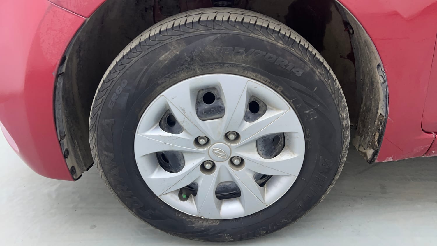 Used 2019 Hyundai Elite i20 Magna Plus 1.2 Petrol Manual tyres LEFT FRONT TYRE RIM VIEW