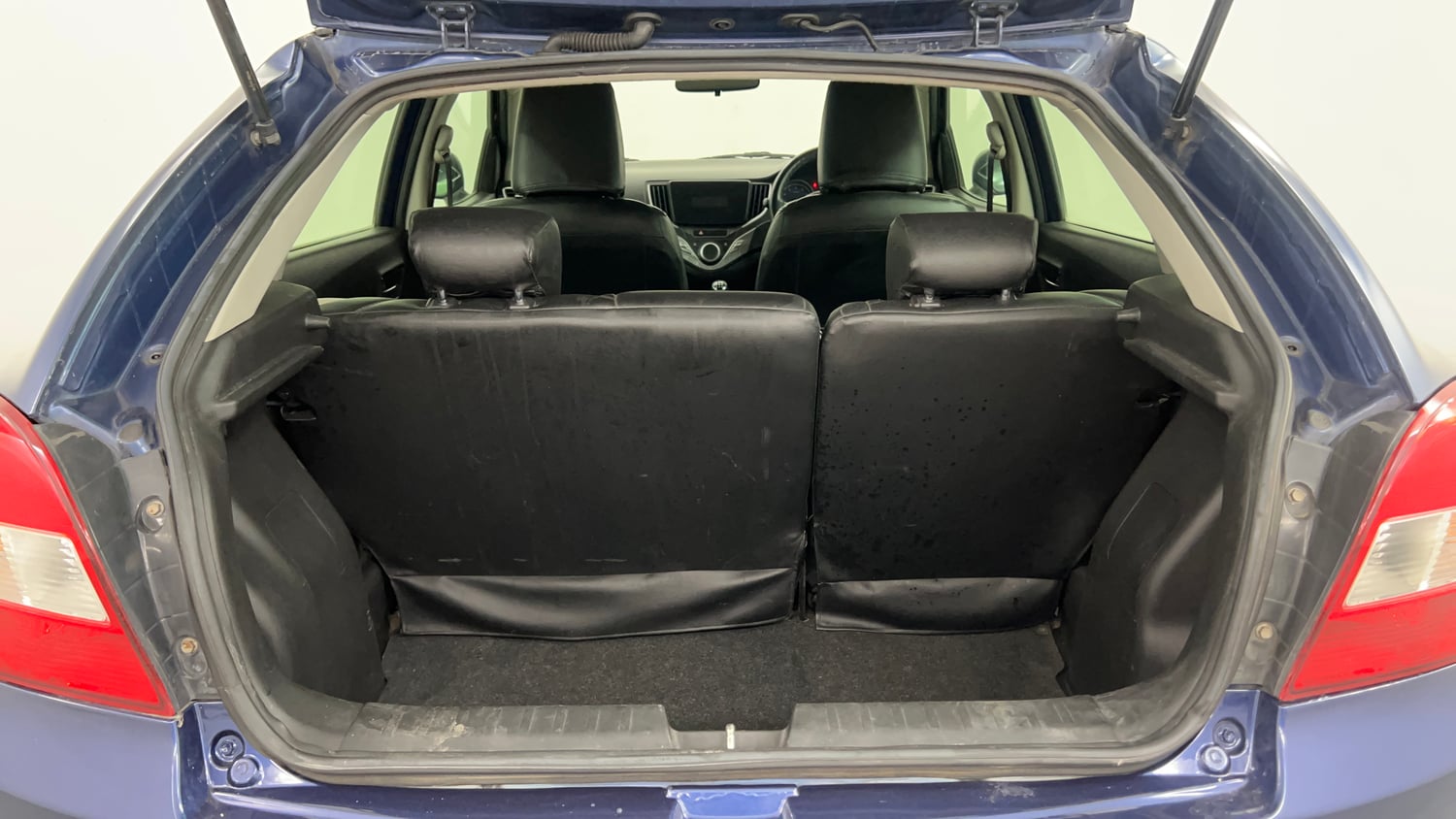 Used 2019 Maruti Suzuki Baleno Delta Petrol Manual interior DICKY INSIDE VIEW