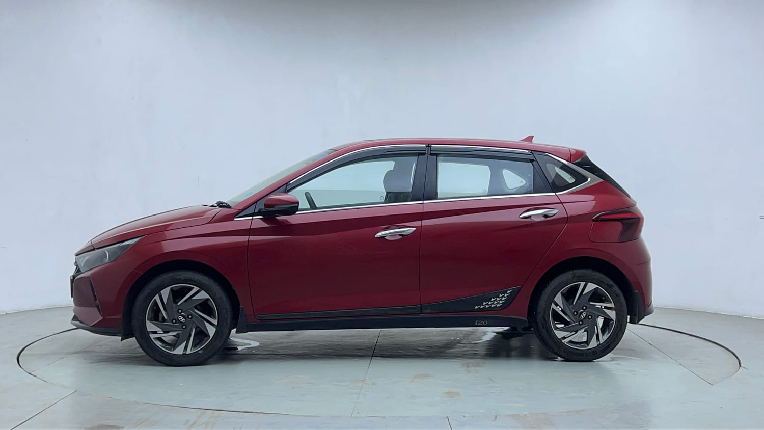 Used 2022 Hyundai i20 Asta (O) 1.2 IVT Petrol Automatic exterior LEFT SIDE VIEW