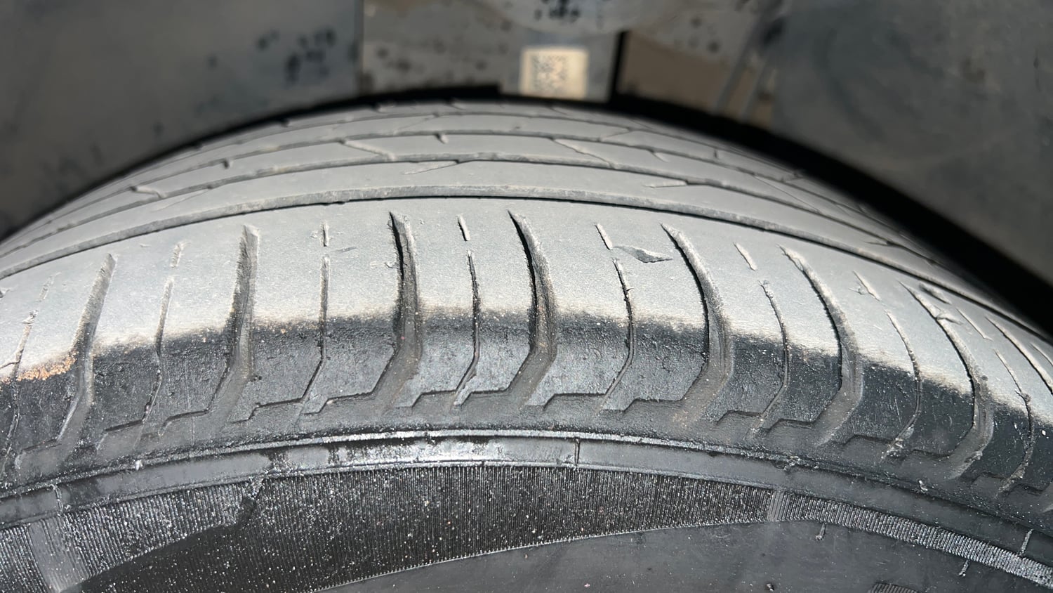 Used 2022 Skoda Slavia Style 1.0L TSI MT Petrol Manual tyres LEFT FRONT TYRE TREAD VIEW
