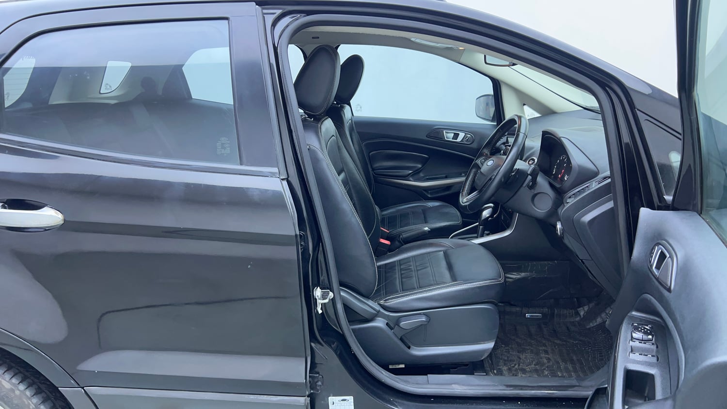 Used 2019 Ford EcoSport Titanium + 1.5L Ti-VCT AT Petrol Automatic interior RIGHT SIDE FRONT DOOR CABIN VIEW