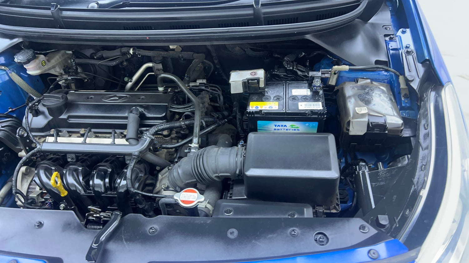Used 2017 Hyundai Elite i20 Magna Executive 1.2 Petrol Manual engine ENGINE LEFT SIDE VIEW