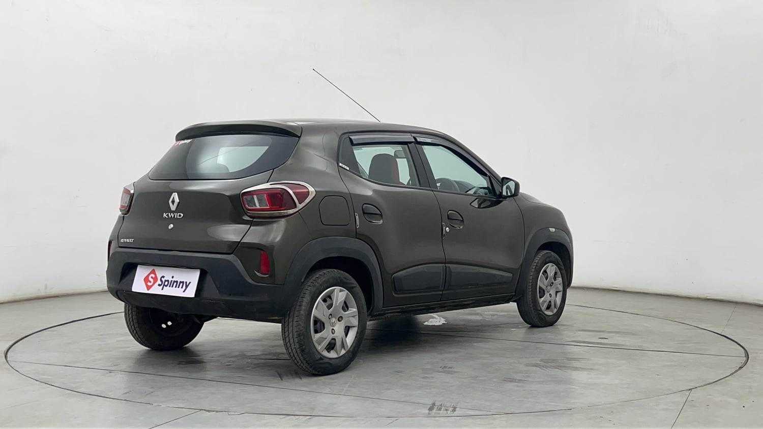 Used 2021 Renault Kwid RXT 1.0 (O) Petrol Manual exterior RIGHT REAR CORNER VIEW