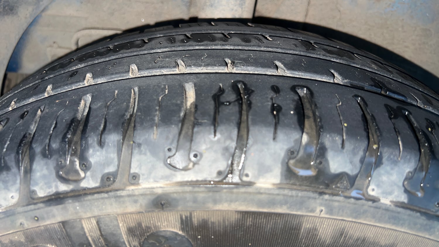 Used 2017 Hyundai Elite i20 Magna Executive 1.2 Petrol Manual tyres RIGHT REAR TYRE TREAD VIEW