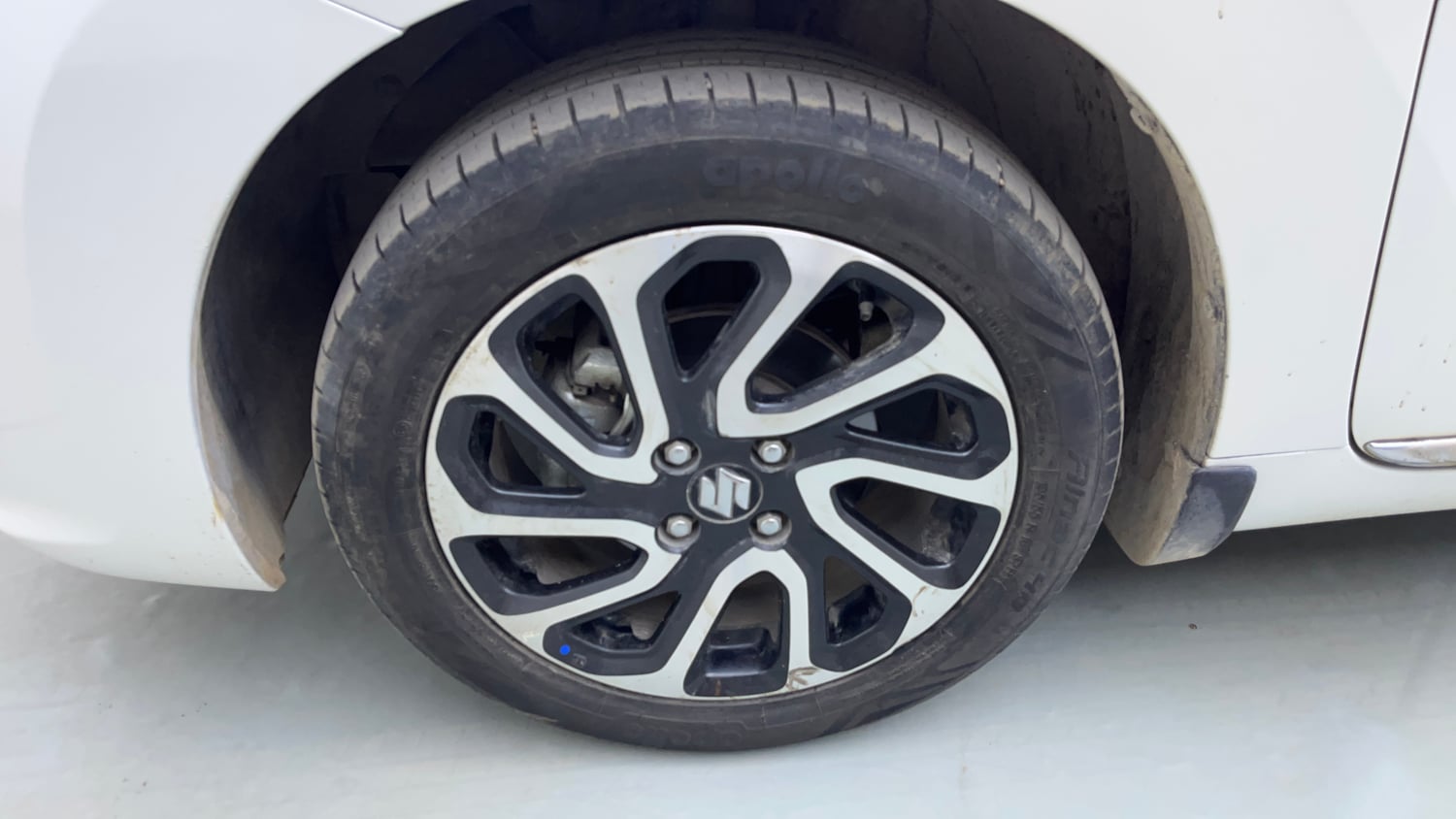 Used 2023 Maruti Suzuki Baleno Alpha AGS Petrol Automatic tyres LEFT FRONT TYRE RIM VIEW