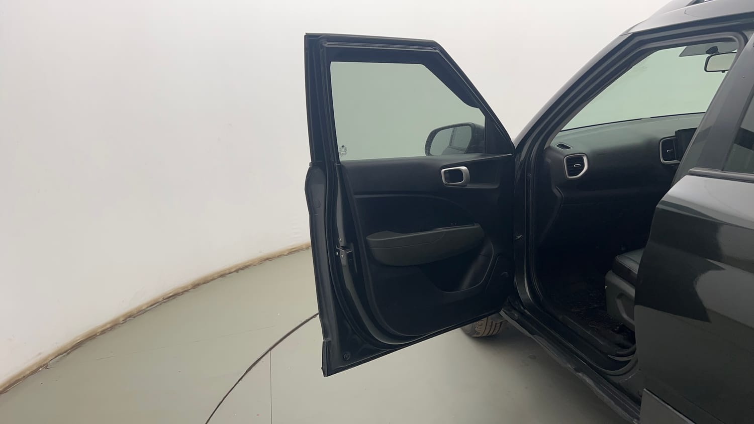 Used 2021 Hyundai Venue S Plus 1.2 Petrol Petrol Manual interior LEFT FRONT DOOR OPEN VIEW
