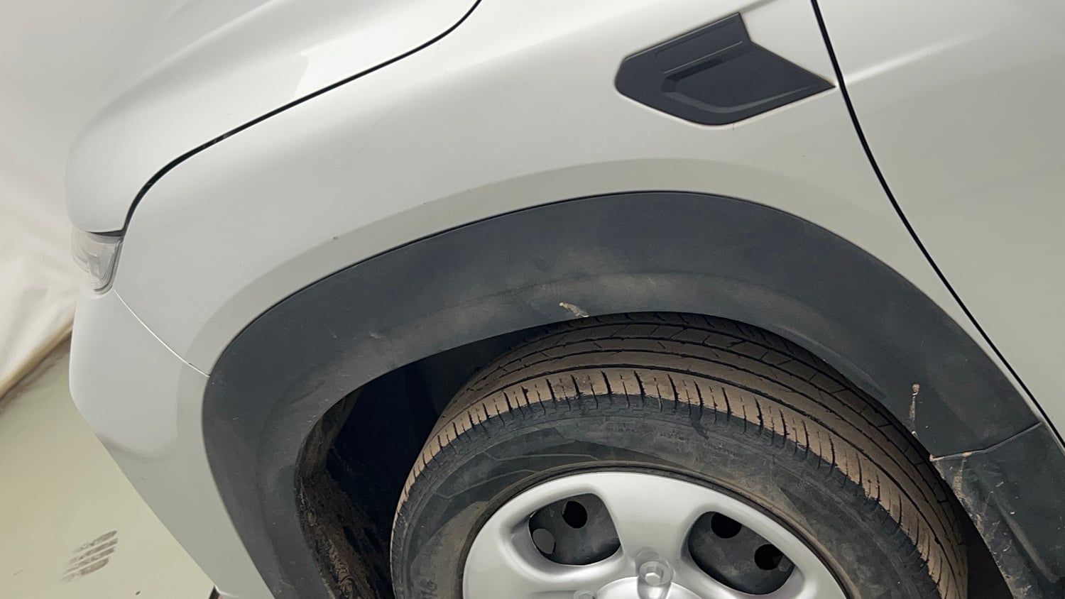 Used 2021 Renault Kiger RXL MT Petrol Manual dents MINOR SCRATCH