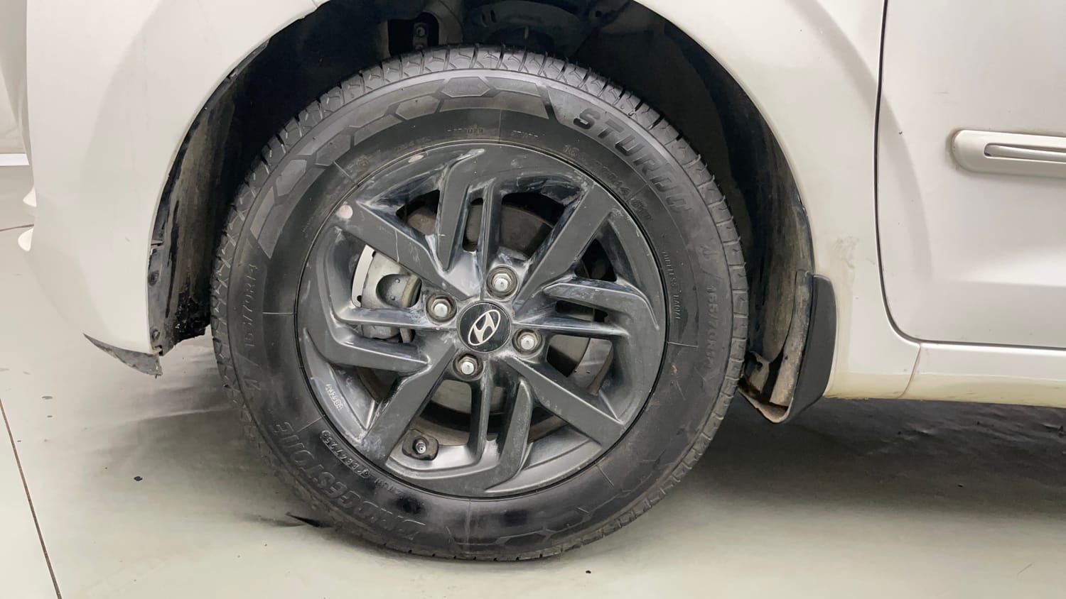 Used 2020 Hyundai Grand i10 Nios Sportz 1.2 Kappa VTVT Petrol Manual tyres LEFT FRONT TYRE RIM VIEW