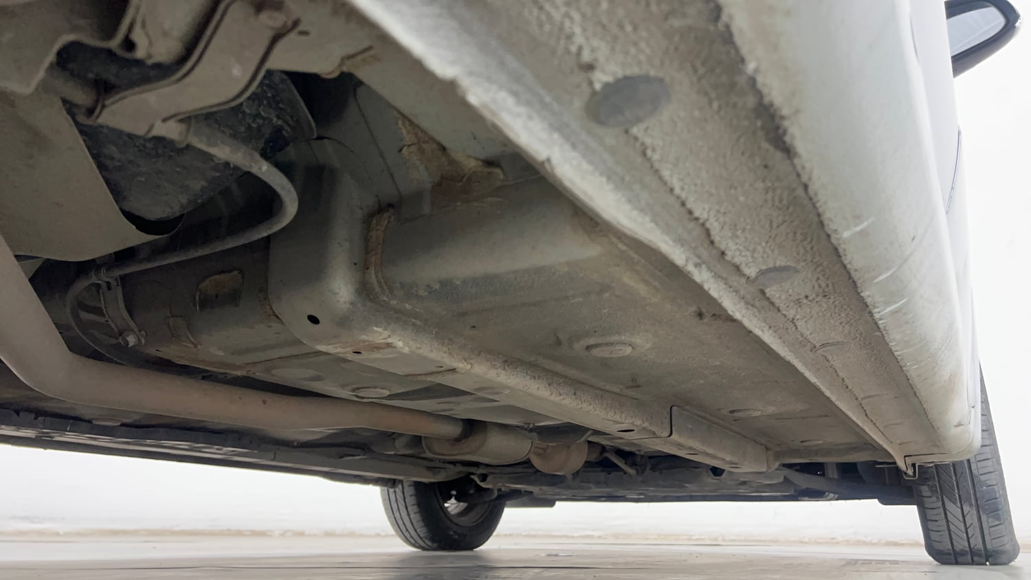 Used 2021 Hyundai Grand i10 Nios Sportz AMT 1.2 Kappa VTVT Petrol Automatic extra REAR RIGHT UNDERBODY VIEW