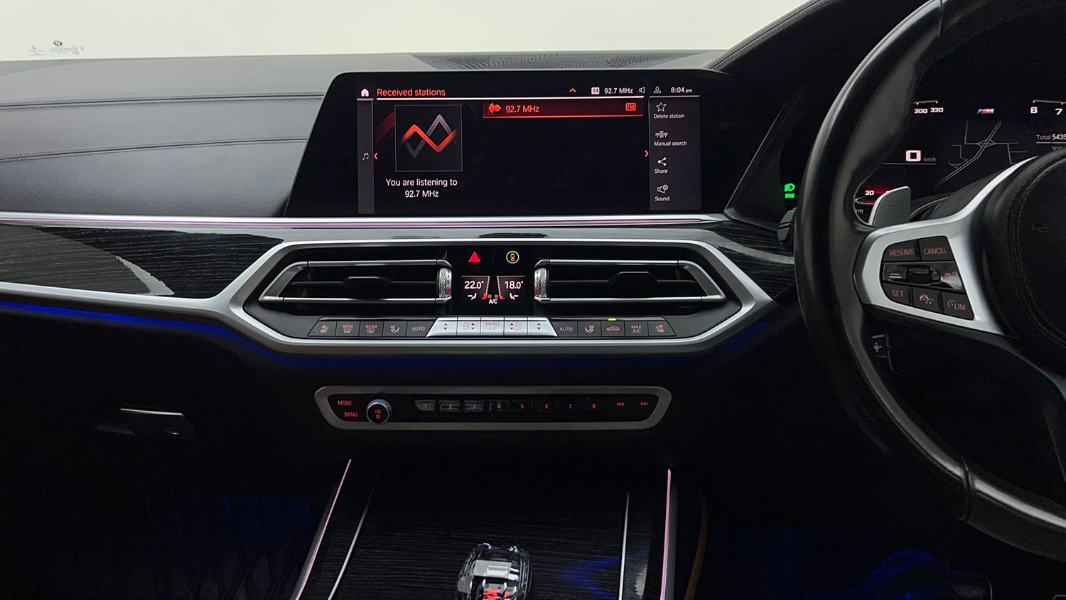 Used 2021 BMW X7 xDrive40i M Sport Petrol Automatic interior MUSIC SYSTEM & AC CONTROL VIEW