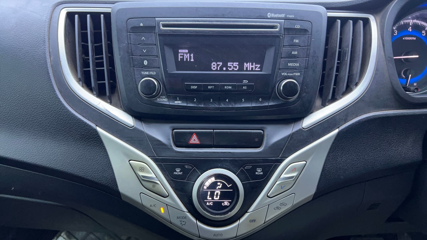 Used 2017 Maruti Suzuki Baleno Zeta 1.2 AT Petrol Automatic interior MUSIC SYSTEM & AC CONTROL VIEW