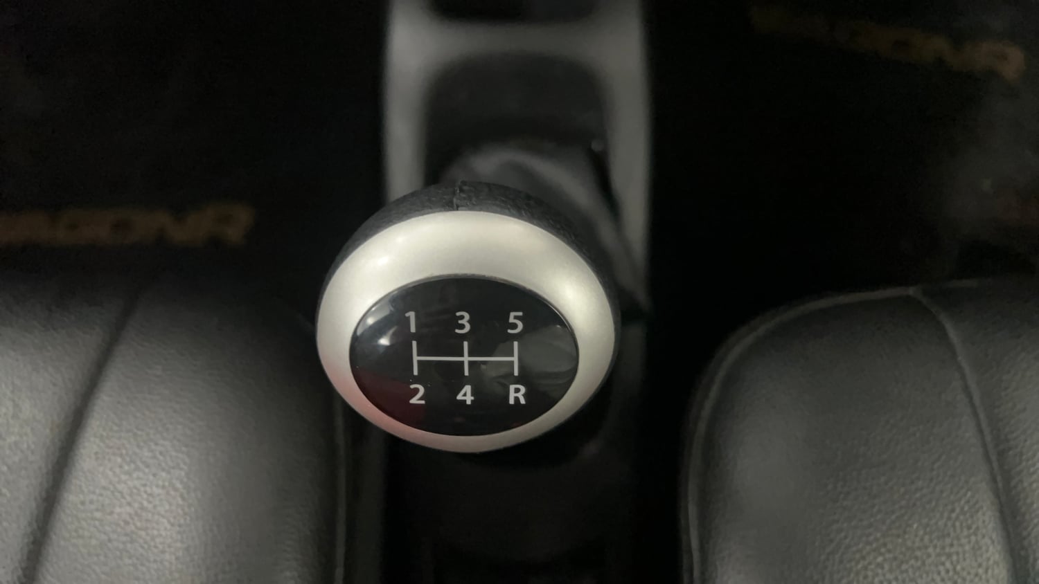Used 2014 Maruti Suzuki Wagon R VXI Petrol Manual interior GEAR  KNOB VIEW