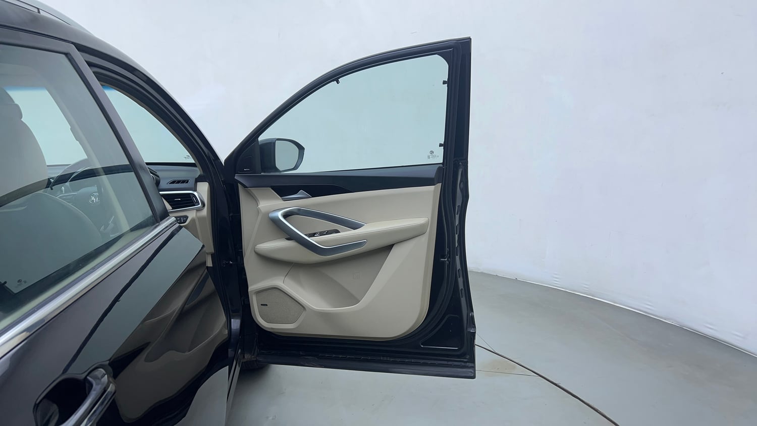 Used 2021 MG Motors Hector Sharp 1.5 Petrol Turbo DCT Petrol Automatic interior RIGHT FRONT DOOR OPEN VIEW