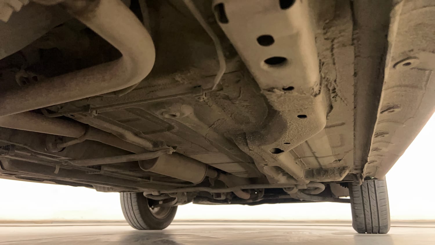 Used 2018 Tata Tiago Revotron XZ Petrol Manual extra REAR RIGHT UNDERBODY VIEW