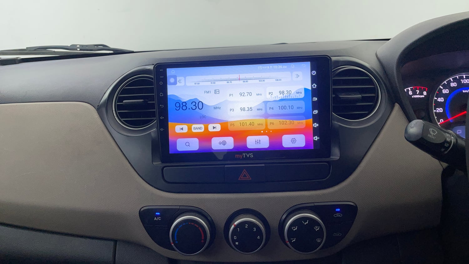 Used 2018 Hyundai Grand i10 Magna AT 1.2 Kappa VTVT Petrol Automatic interior MUSIC SYSTEM & AC CONTROL VIEW