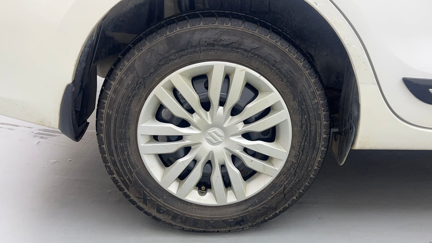 Used 2019 Maruti Suzuki Dzire VXi Petrol Manual tyres RIGHT REAR TYRE RIM VIEW