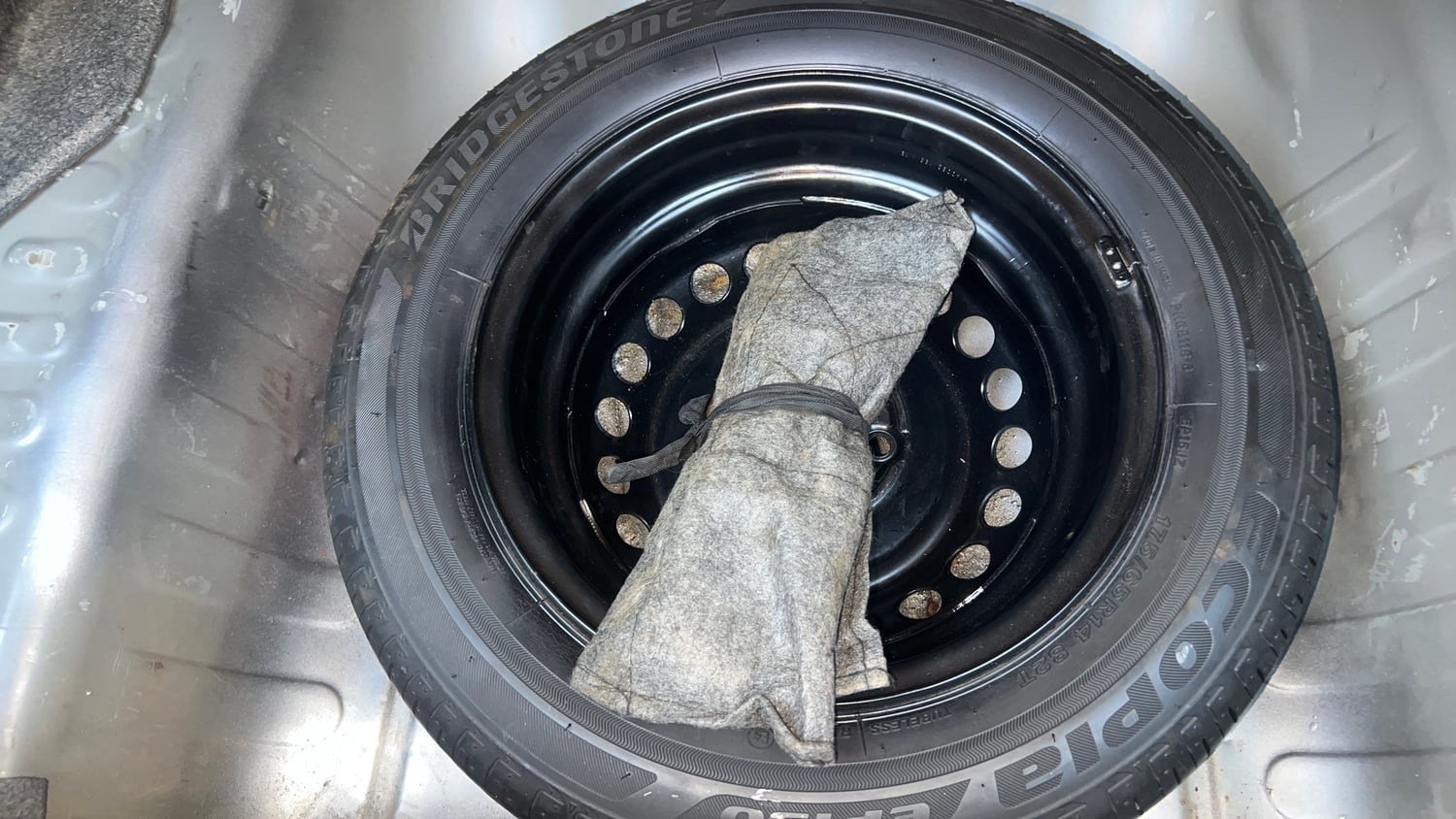 Used 2019 Honda Amaze 1.2 S MT Petrol Petrol Manual tyres SPARE TYRE VIEW