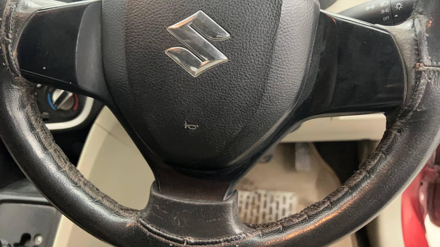 Used 2017 Maruti Suzuki Celerio VXi AMT Petrol Automatic top_features Airbags
