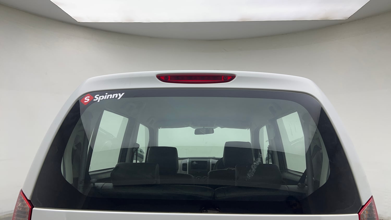 Used 2013 Maruti Suzuki Wagon R LXI Petrol Manual exterior BACK WINDSHIELD VIEW