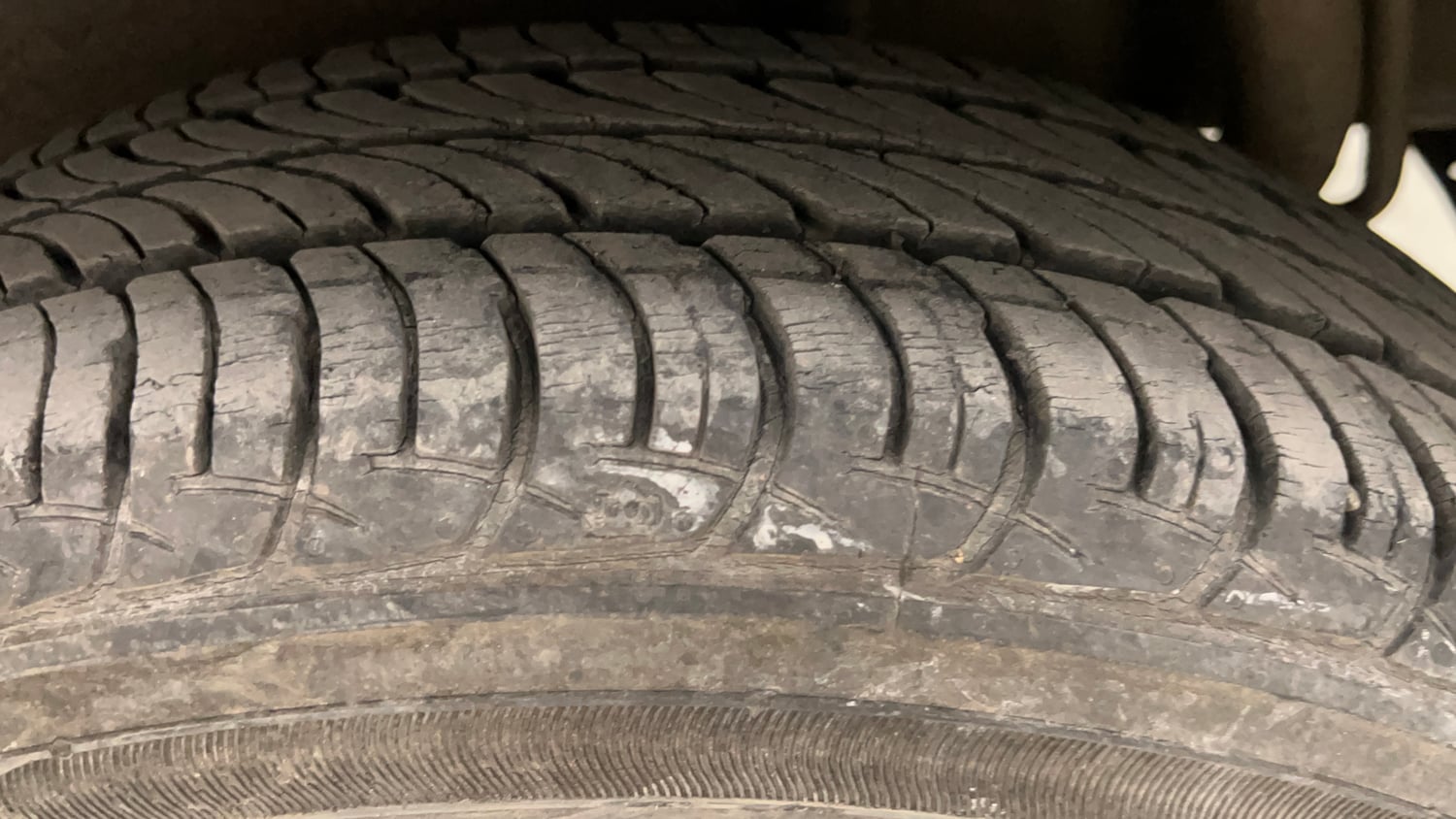 Used 2020 Maruti Suzuki Celerio VXi AMT Petrol Automatic tyres LEFT REAR TYRE TREAD VIEW