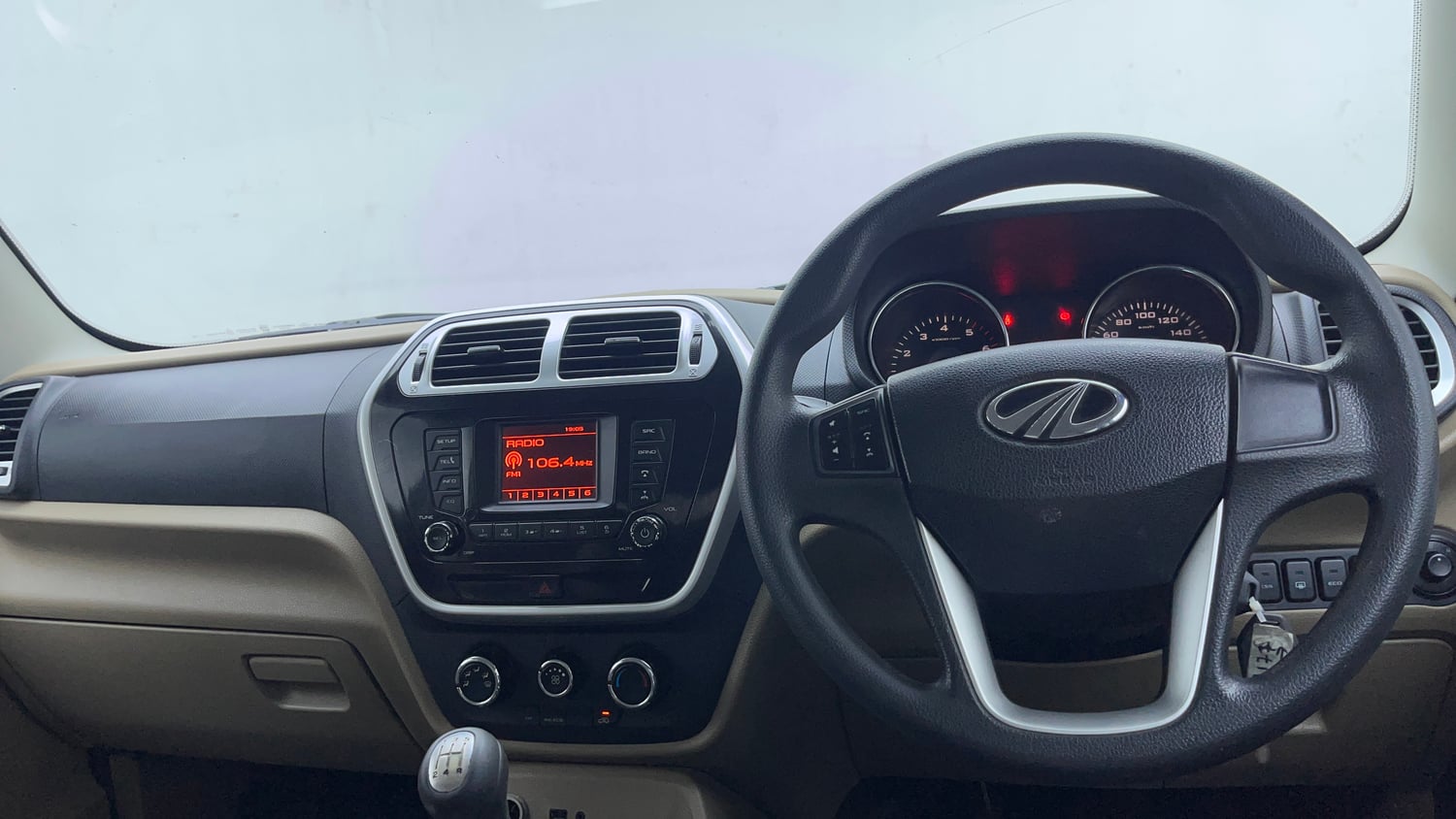Used 2016 Mahindra TUV300 T8 Diesel Manual interior DASHBOARD VIEW