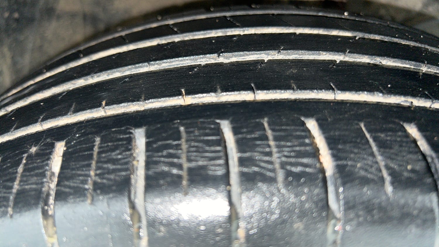Used 2022 Maruti Suzuki Baleno Zeta Petrol Manual tyres RIGHT FRONT TYRE TREAD VIEW