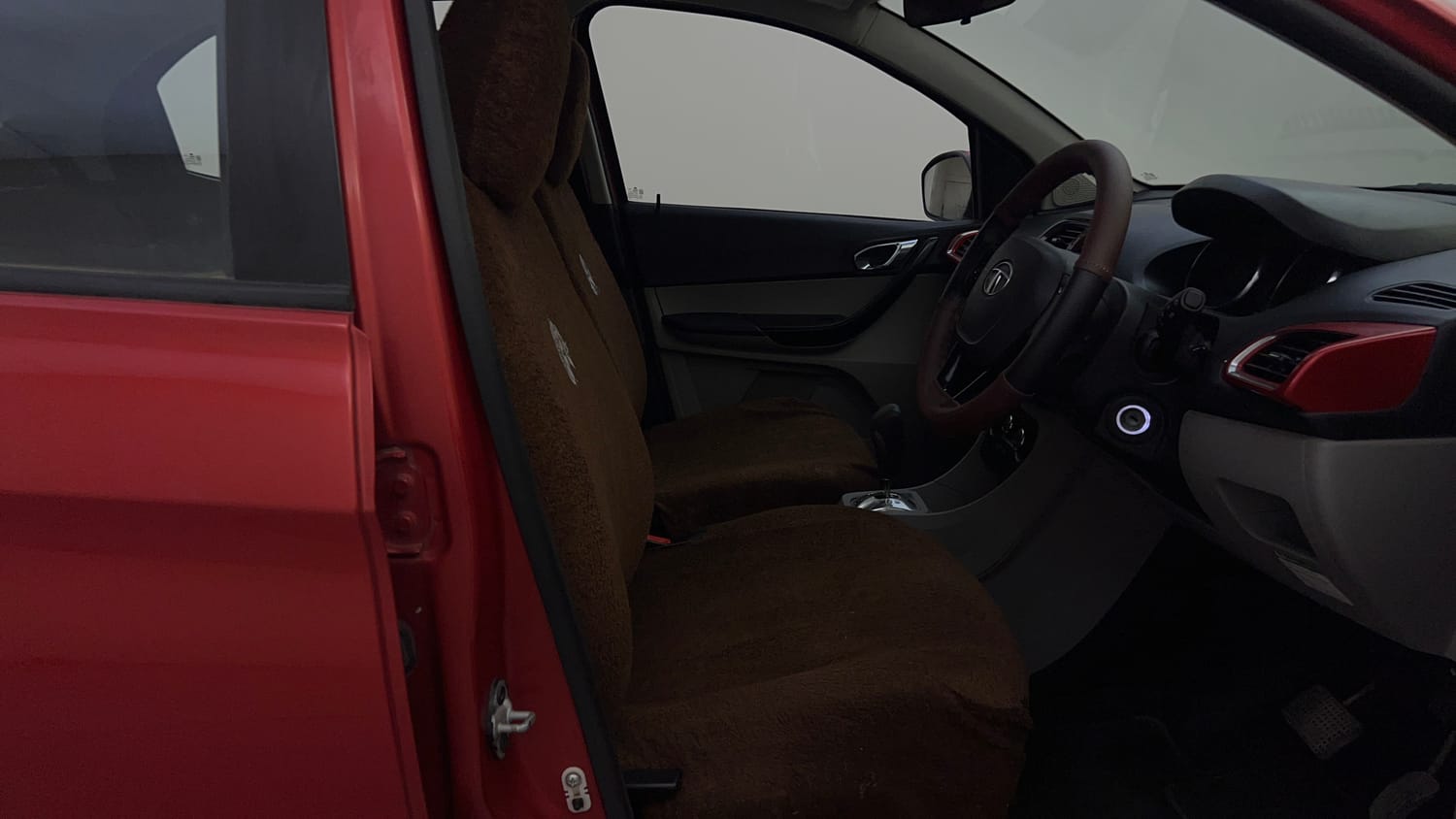 Used 2018 Tata Tiago Revotron XZA Petrol Automatic interior RIGHT SIDE FRONT DOOR CABIN VIEW
