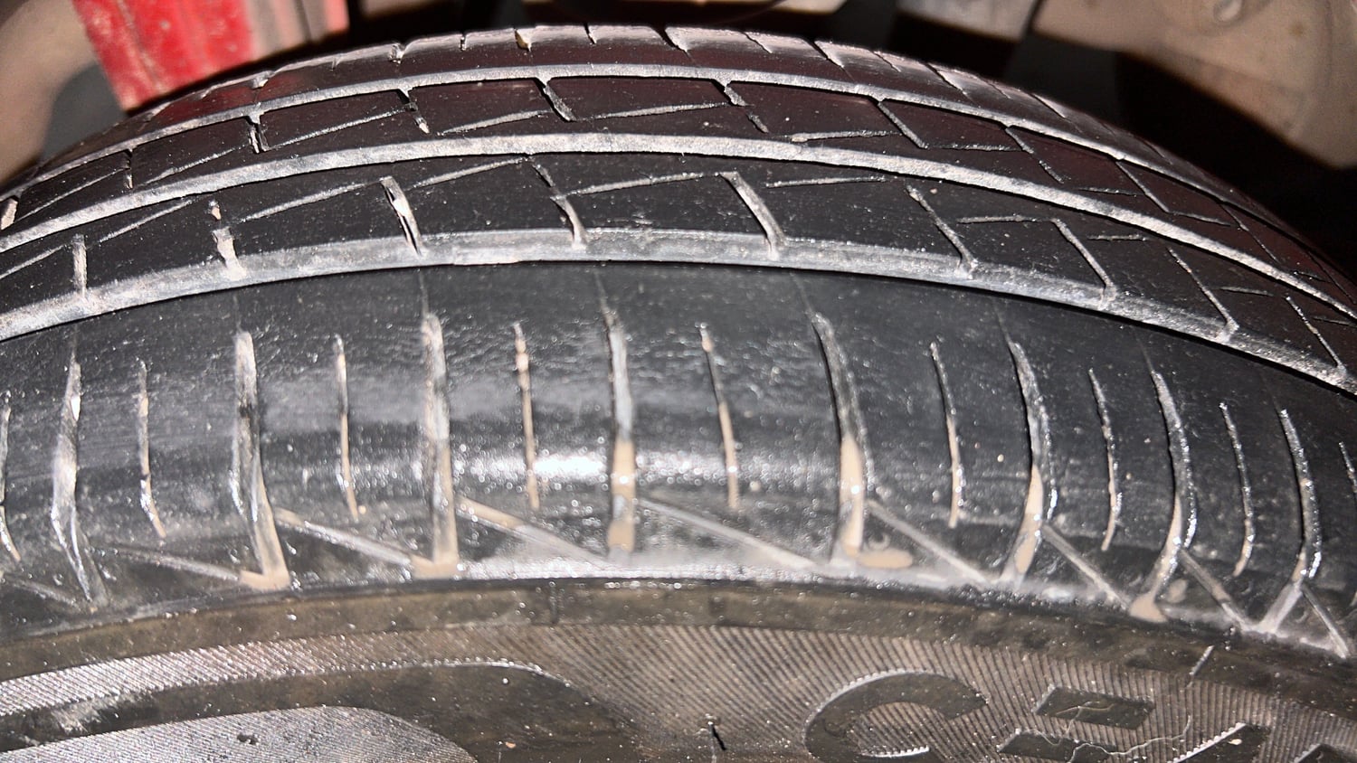 Used 2022 Maruti Suzuki Alto 800 VXi Petrol Manual tyres RIGHT REAR TYRE TREAD VIEW