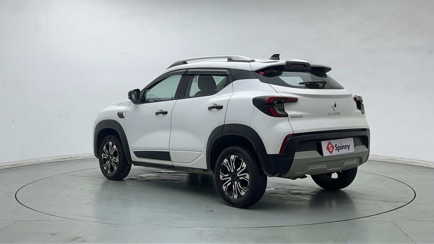 Used 2022 Renault Kiger RXZ Turbo CVT Petrol Automatic exterior LEFT REAR CORNER VIEW