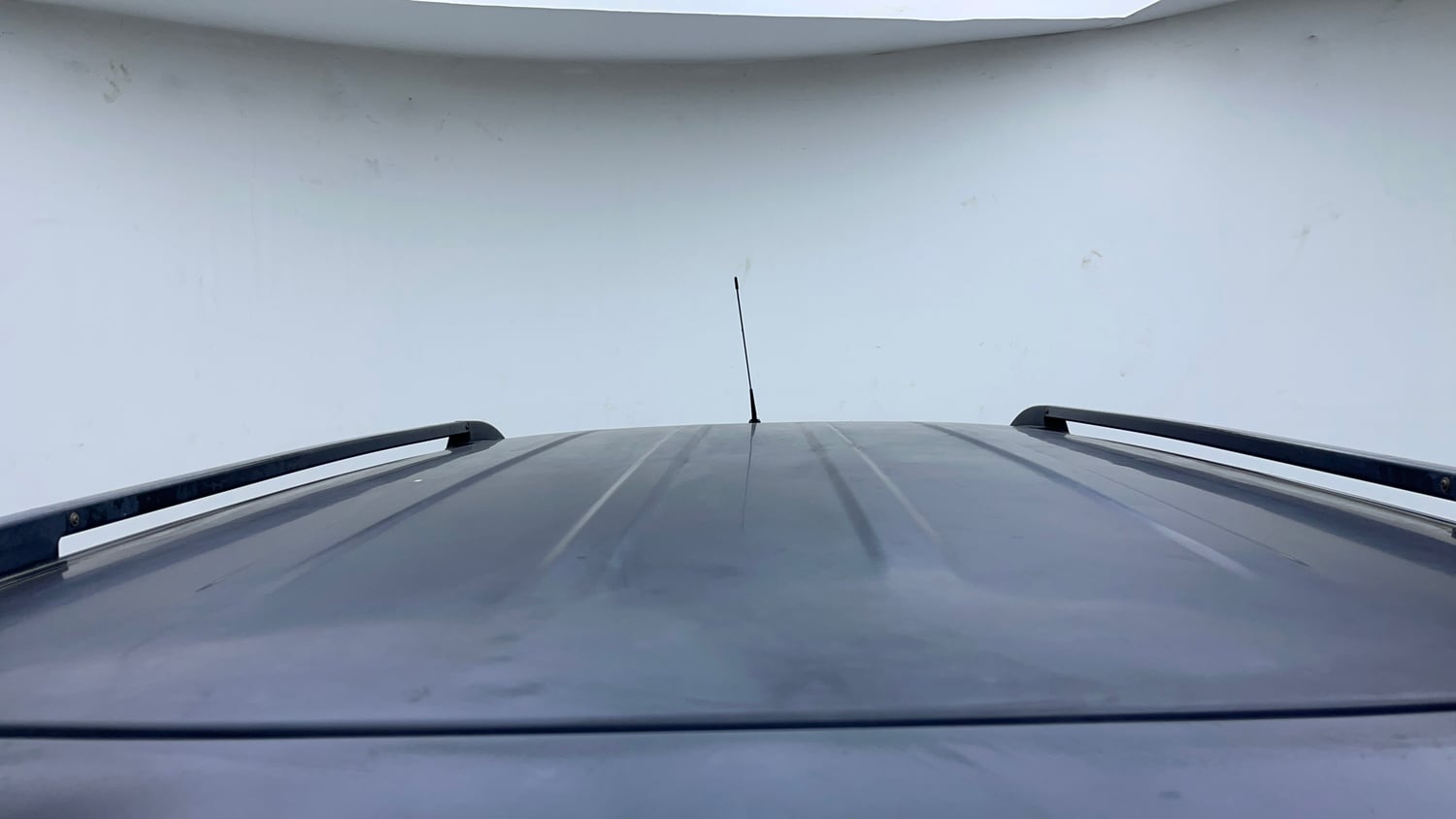 Used 2016 Mahindra TUV300 T8 Diesel Manual exterior EXTERIOR ROOF VIEW