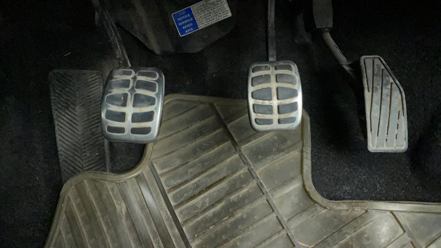 Used 2017 Maruti Suzuki Baleno Delta 1.2 Petrol Manual interior PEDALS VIEW