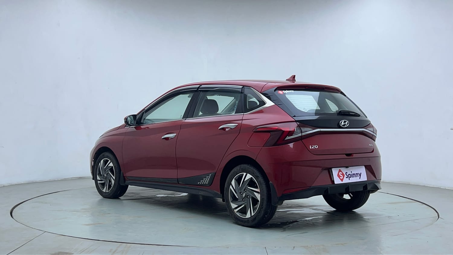 Used 2022 Hyundai i20 Asta (O) 1.2 IVT Petrol Automatic exterior LEFT REAR CORNER VIEW