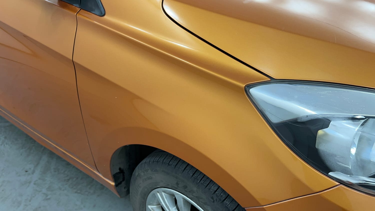 Used 2018 Tata Tiago Revotron XZ Petrol Manual dents MINOR SCRATCH