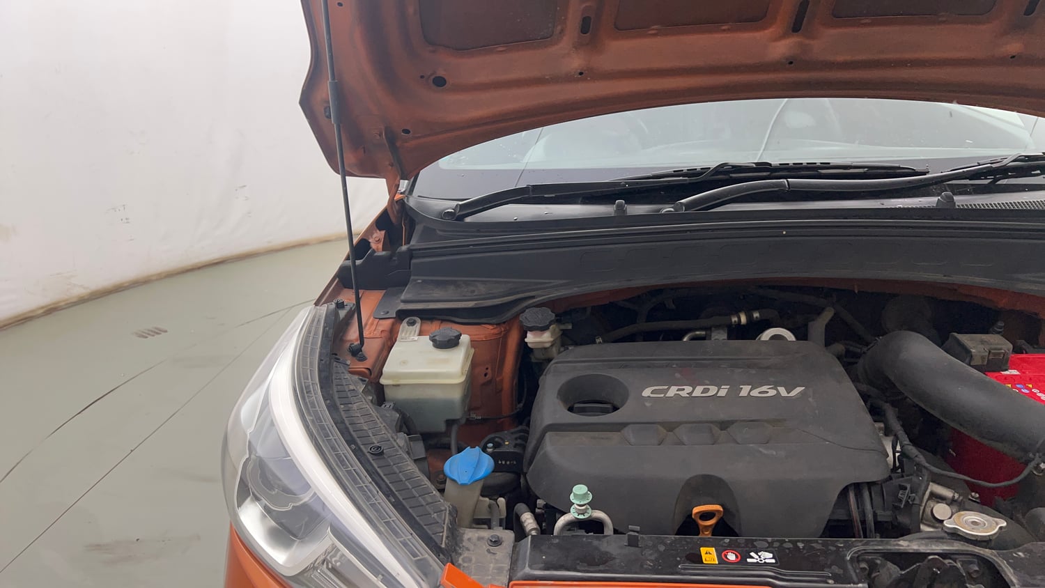 Used 2018 Hyundai Creta SX 1.6 CRDi (O) Diesel Manual engine ENGINE RIGHT SIDE HINGE & APRON VIEW
