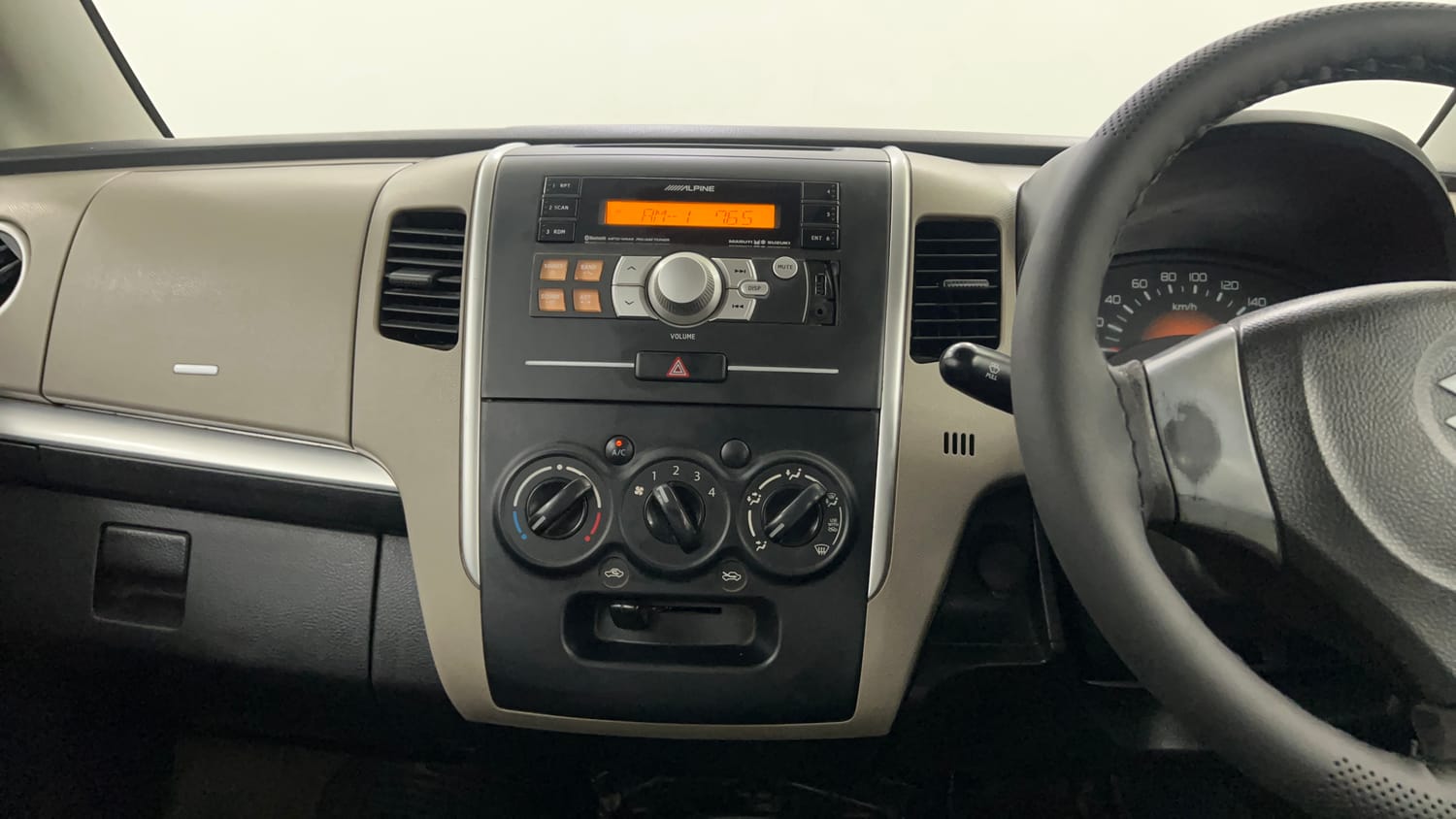 Used 2014 Maruti Suzuki Wagon R LXI CNG Cng Manual interior MUSIC SYSTEM & AC CONTROL VIEW